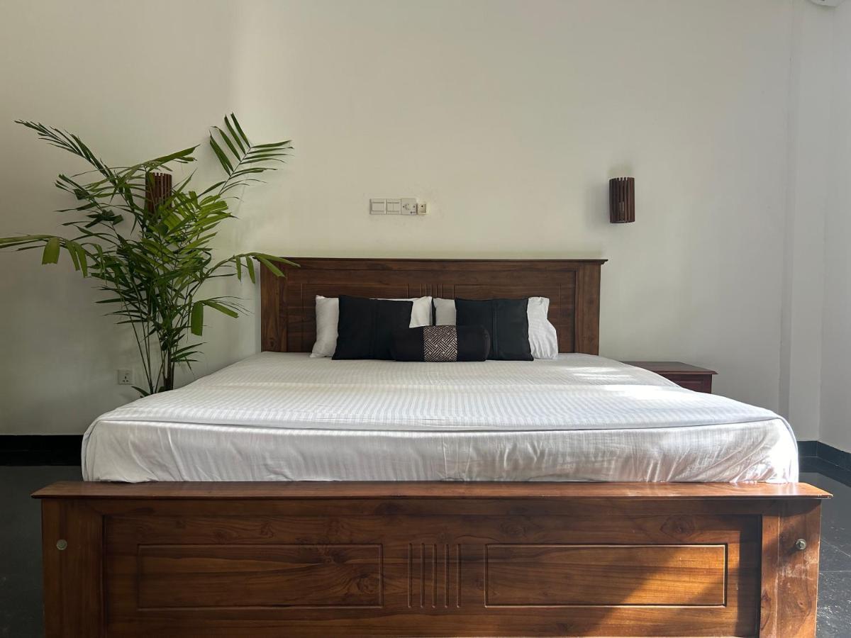 Why Not Mansion Pansiyon Habaraduwa Central Dış mekan fotoğraf